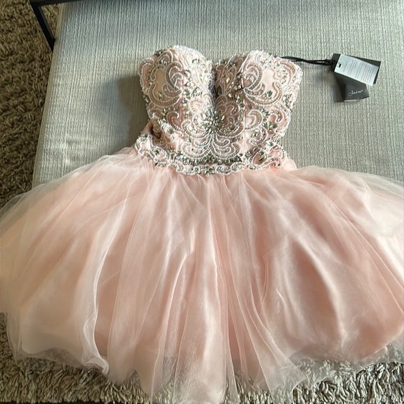 Girls size 4 Graduation/prom dress - Picture 1 of 8